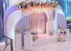 SINGLE WHITE ARCH W/ 6 SIDE WALL ARCHES