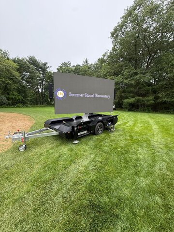 LED Trailer 10’ x 8’ LED Trailer 10’ x 8’