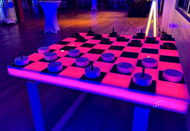 LED Giant Checkers LED Giant Checkers