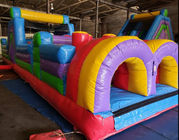 40 foot Vertical Rush Obstacle Course And Small Slide 