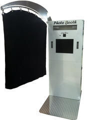 4 Hour Photo Booth Package