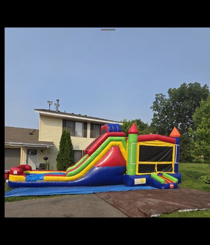 Multi-Color Wet/Dry Castle Combo with big slide Multi-Color Wet/Dry Castle Combo with big slide