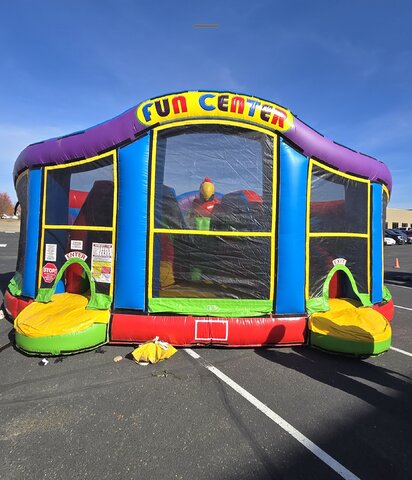 Fun Zone Wacky Obstacle Course Fun Zone Wacky Obstacle Course