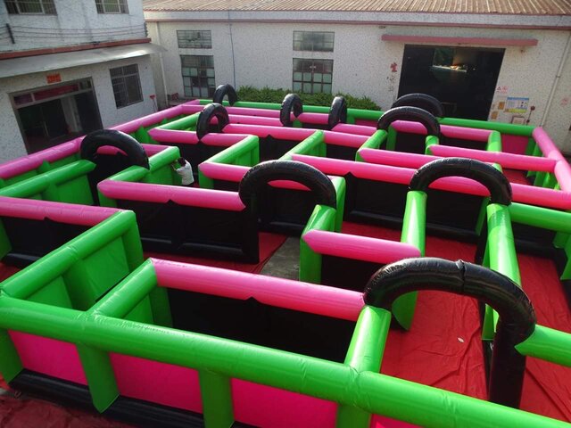 Huge 30x30 Inflatable Maze Huge 30x30 Inflatable Maze