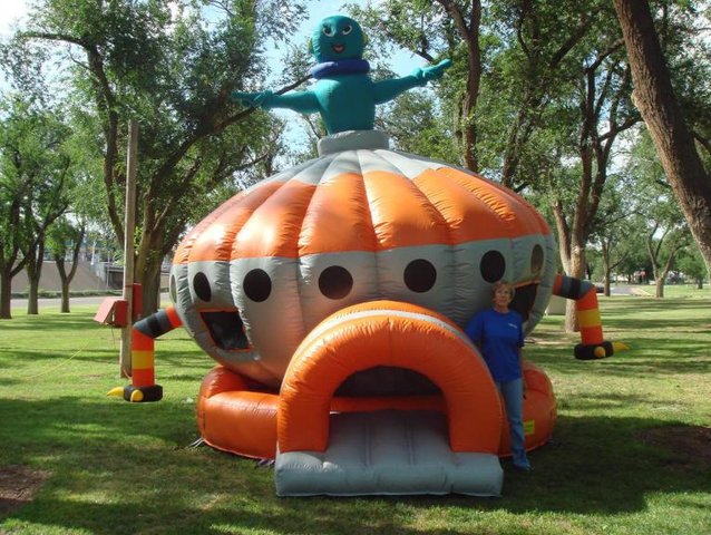 UFO Bounce House UFO Bounce House