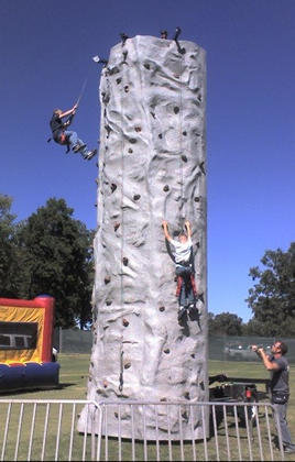 25' Rockwall 25' Rockwall