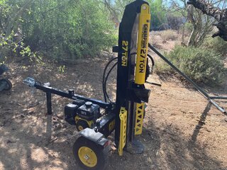 27 Ton Hydraulic Wood Splitter 4 Hours