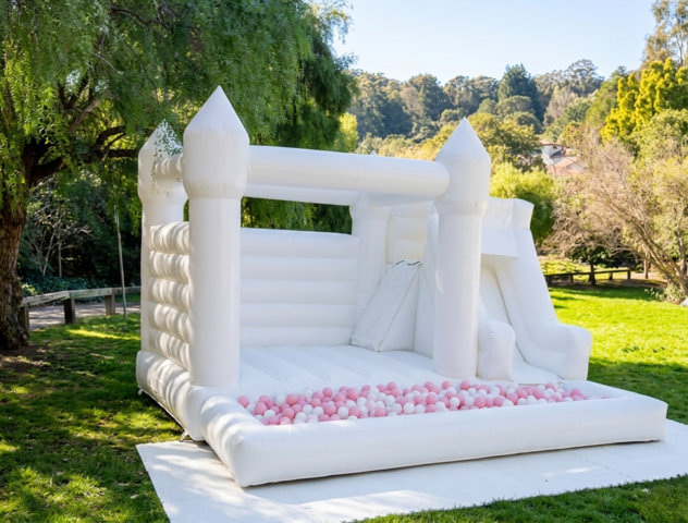 Kingdom Combo Bounce House White Kingdom Combo Bounce House White