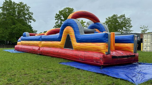 Mad Dash 40ft Obstacle Course Mad Dash 40ft Obstacle Course