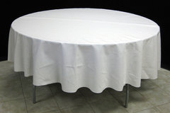 60" Round Table - Half Drape