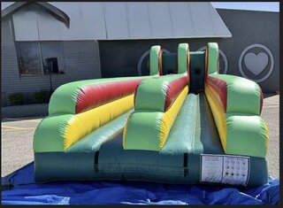 <b><font color='red'><b>Bungee Run</b></font><b><br><small>Best for ages 4+<br><font color='blue'>Size 28L X 37W X 22H</font></small></b></b>