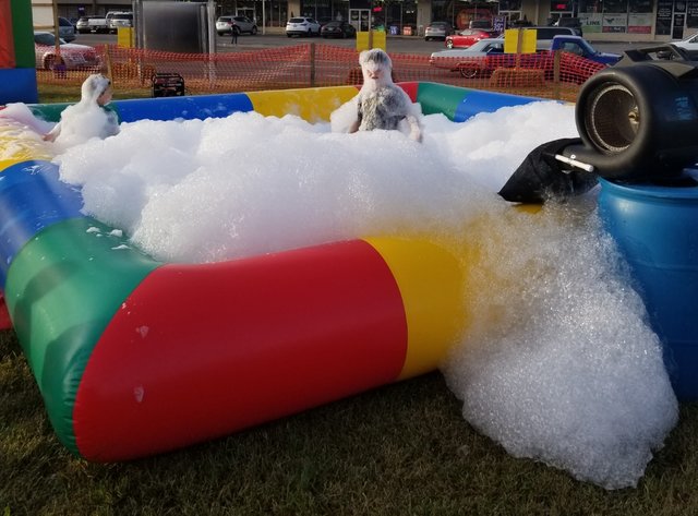 Foam Party Machine With Pool