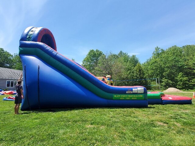 Inflatable-party-rental-water-slide-new-hampshire