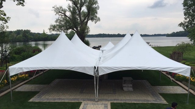 40' x 40' High Peak Tent (Seats 200)