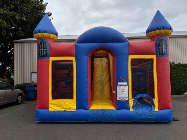 70' Backyard Castle Obsracle 70' Backyard Castle Obsracle