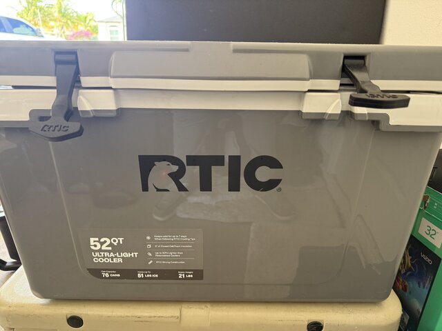 52 Quart Cooler 52 Quart Cooler