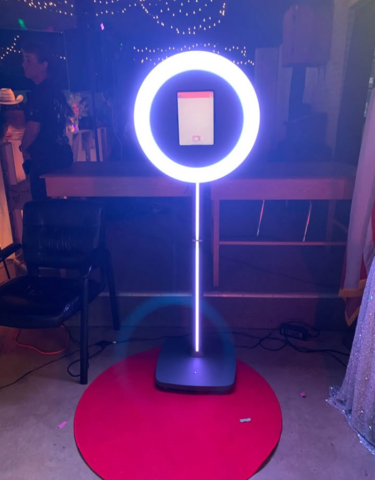 The Digital Social Booth Standard Booth The Digital Social Booth Standard Booth