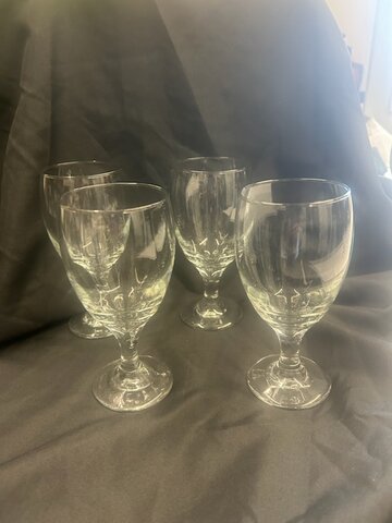 Footed Goblet Glass 16oz Footed Goblet Glass 16oz
