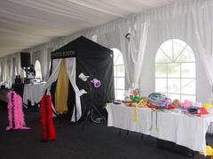 PHOTO BOOTH 4 HR. Enclosed ST$595