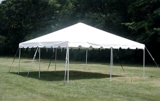 30x30 Frame Tent (900 Sq ft, Seats 75-110)