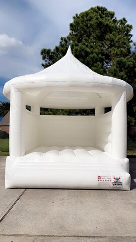 Kiosko Wedding Bounce House Kiosko Wedding Bounce House