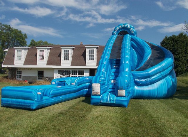 22' Corkscrew Water Slide 22' Corkscrew Water Slide