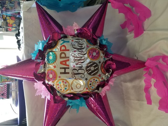 Donut Happy Birthday Star  Pinata