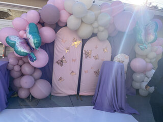 balloon garland w Arch Backdrop