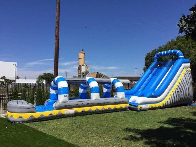 18ft Blue and White Water Slide w/ Slip n Slide 18ft Blue and White Water Slide w/ Slip n Slide