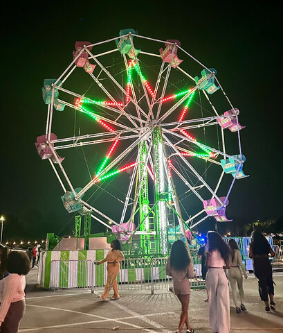 Big Eli Hy 5 Ferris Wheel W/ Operator  Big Eli Hy 5 Ferris Wheel W/ Operator