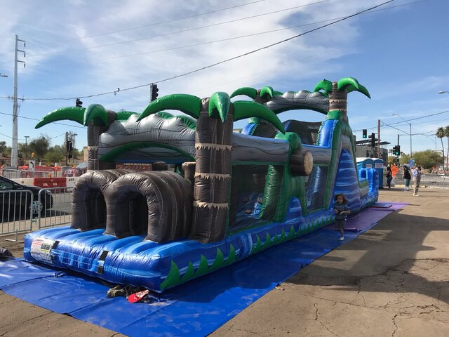 50' Wet or Dry Blue Crush Obstacle Course