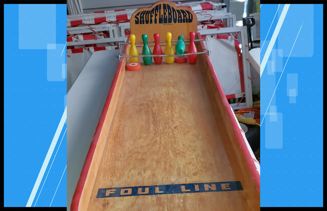 PARKS - Carnival Game - Shuffle Board Bowling