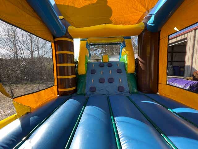 Tiki Bounce Combo Interior