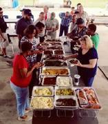 Food trays (chicken, beef, pastas, salads, etc.) Food trays (chicken, beef, pastas, salads, etc.)