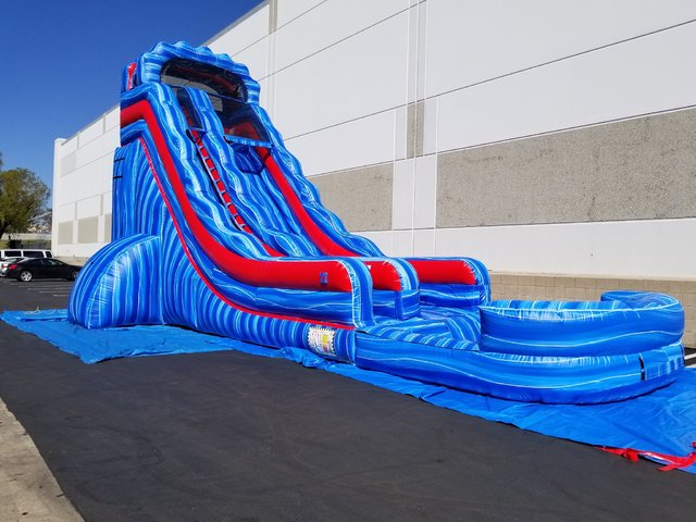 18' Cool Breeze Water Slide 18' Cool Breeze Water Slide