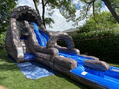 (#21)  Rock RIP N DIP 2 LN  Water slide with pool attached WS21