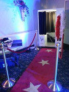 Red Carpet with Gold Stars (10 ft.)