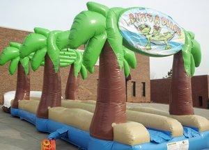 32' Long Lazy Lizard Dual Lane Slip and Slide (SWSS323) 32' Long Lazy Lizard Dual Lane Slip and Slide (SWSS323)