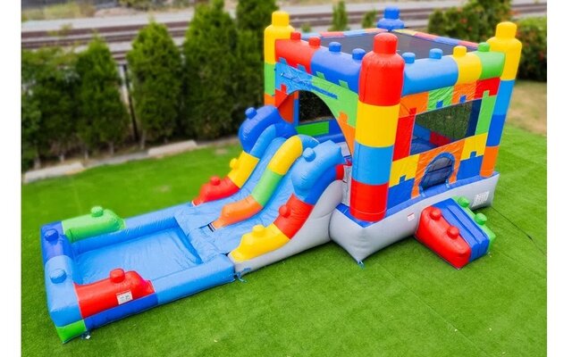 Mega Blocks Combo Bouncy House with Slide Mega Blocks Combo Bouncy House with Slide