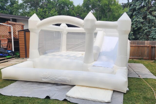 White Inflatable Bouncy Castle Rental White Inflatable Bouncy Castle Rental
