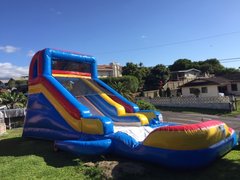 Slide N' Splash w/Detachable Pool Slide N' Splash w/Detachable Pool