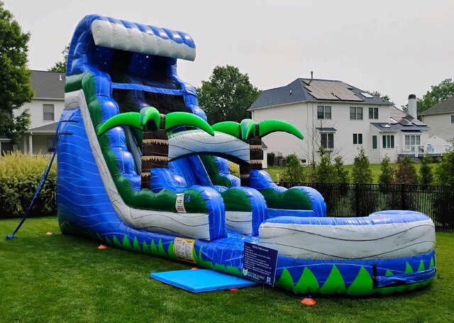18ft Blue Crush Slide Wet or Dry Unit #07 18ft Blue Crush Slide Wet or Dry Unit #07