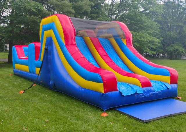 32ft Obstacle Course Multi Color 8.5ft Tall Slide Dry Only Unit #25 32ft Obstacle Course Multi Color 8.5ft Tall Slide Dry Only Unit #25