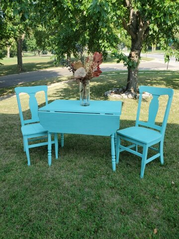Vintage Drop Leaf Turquoise Sweet Heart Table & Chairs Vintage Drop Leaf Turquoise Sweet Heart Table & Chairs