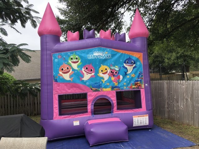 MAGIC WORLD - bounce house rentals and slides for parties in Shrewsbury