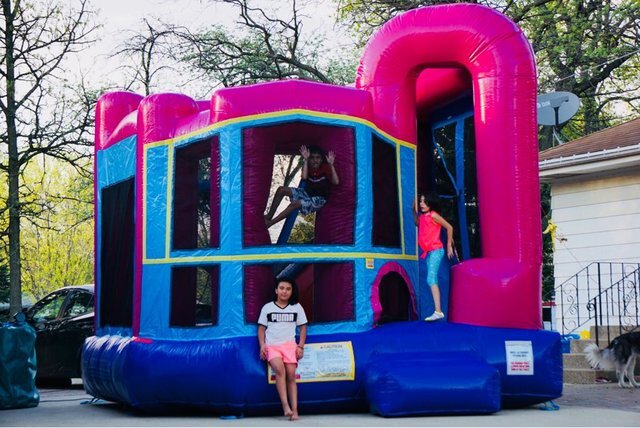 Best Inflatable Dreem in Naperville provides a range of options for renting bounce houses and water slides, including moon jumps and moonwalks.