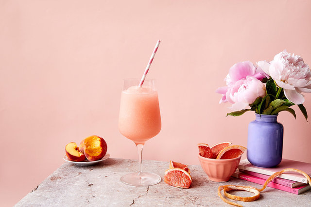 Frosé (Frozen Rosé) Frosé (Frozen Rosé)