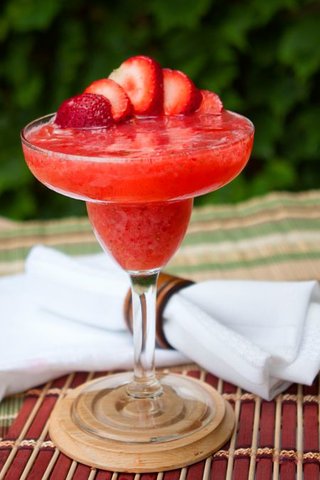 FINEST CALL STRAWBERRY PUREE FINEST CALL STRAWBERRY PUREE