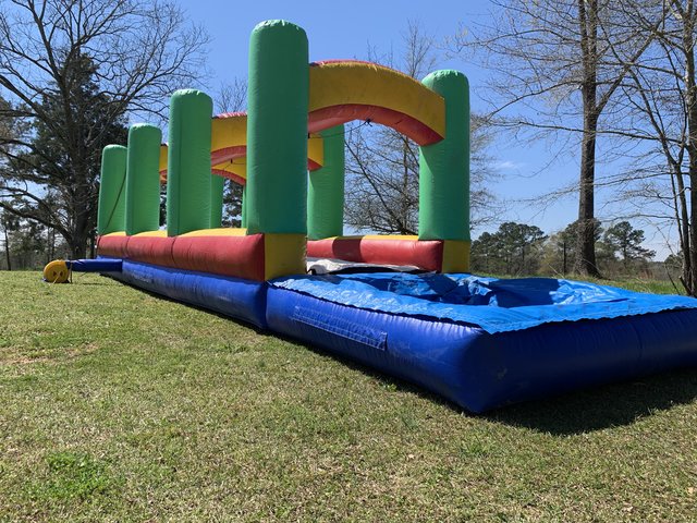 38' Screamin' Fast Slip n Slide with pool 38' Screamin' Fast Slip n Slide with pool