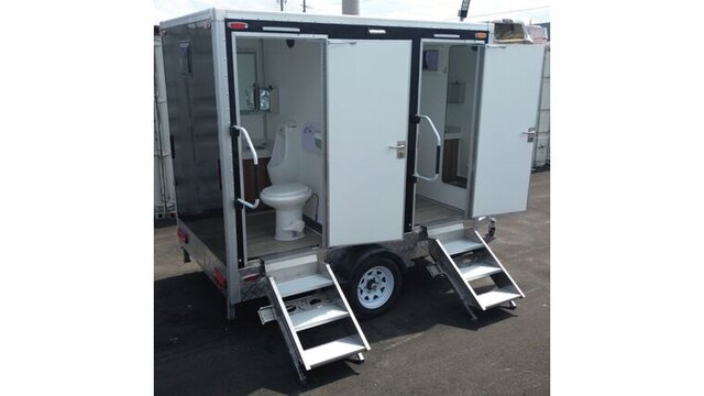 Luxury Restroom Trailer Luxury Restroom Trailer